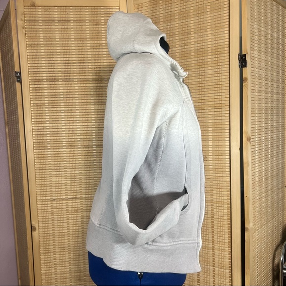 Lululemon Limiter Edition Scuba Jacket, Size: 8 - Picture 2 of 14